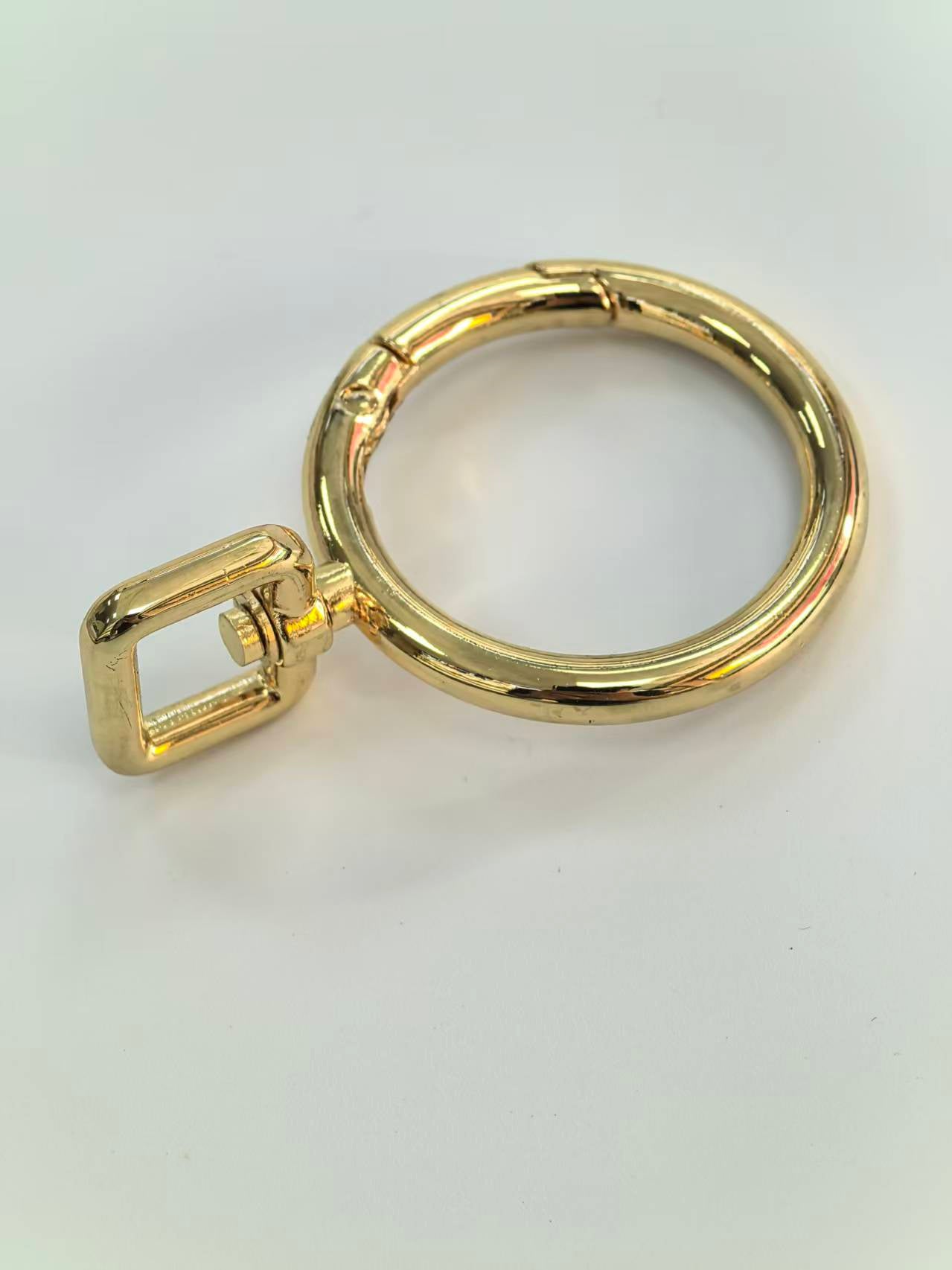Round Spring Gate Ring with Swivel Loop