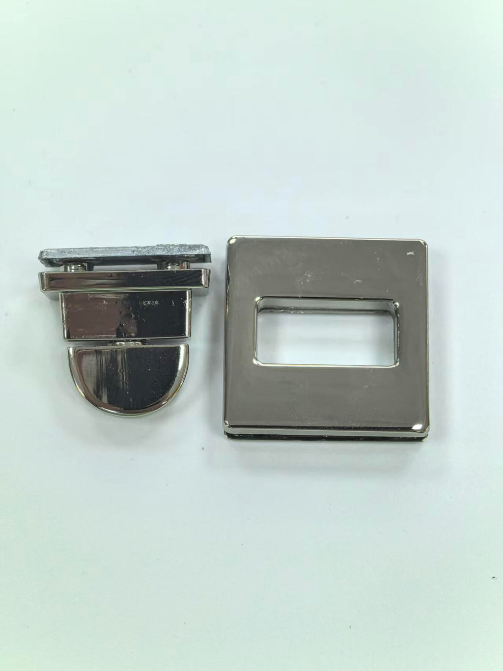 Square Turn Lock Bag Closure