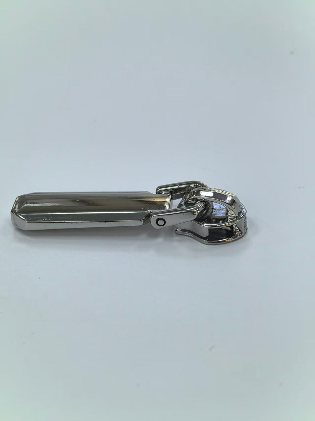 Beveled Rectangular Metal Zipper Puller
