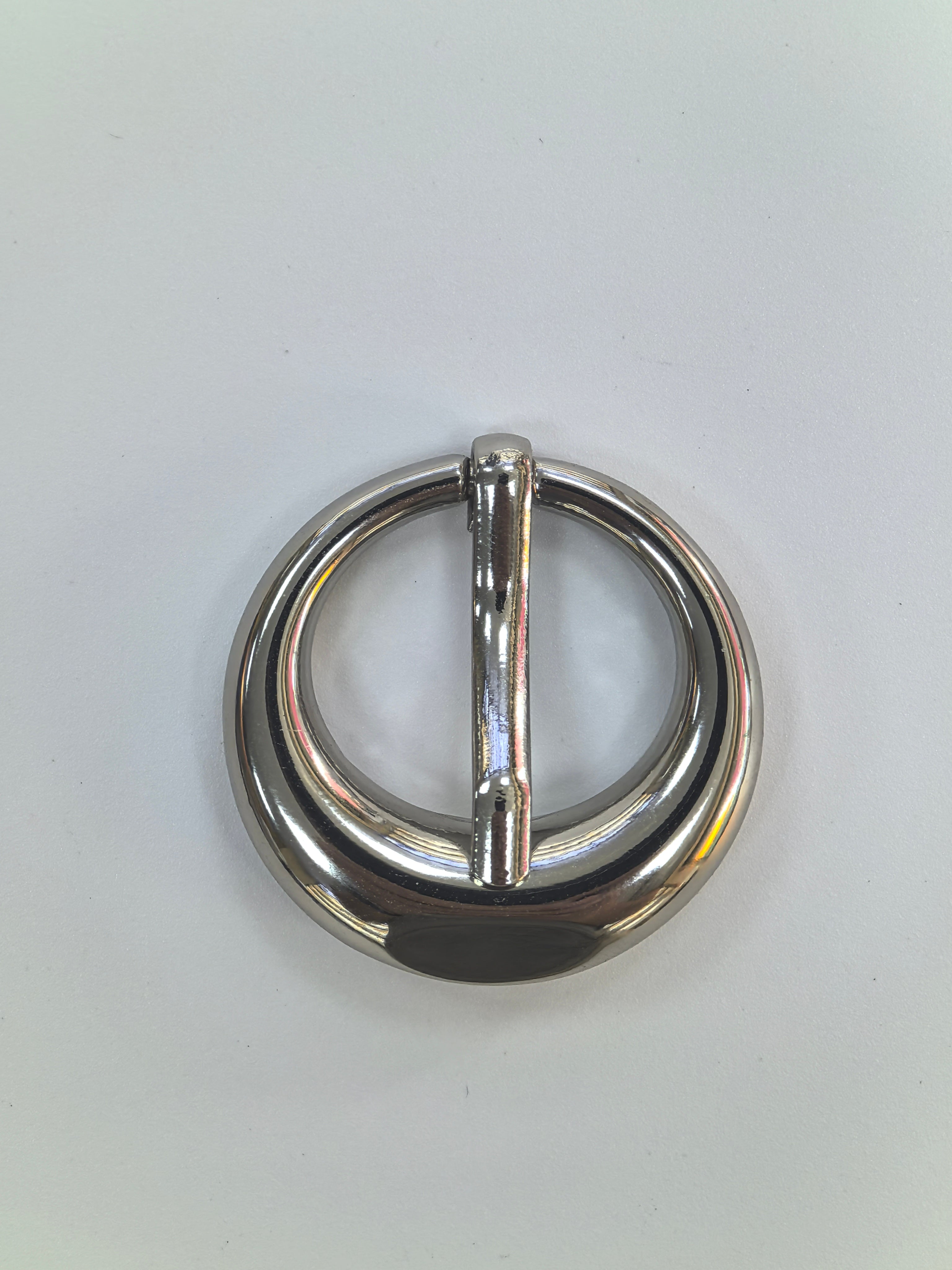 Round Pin Buckle
