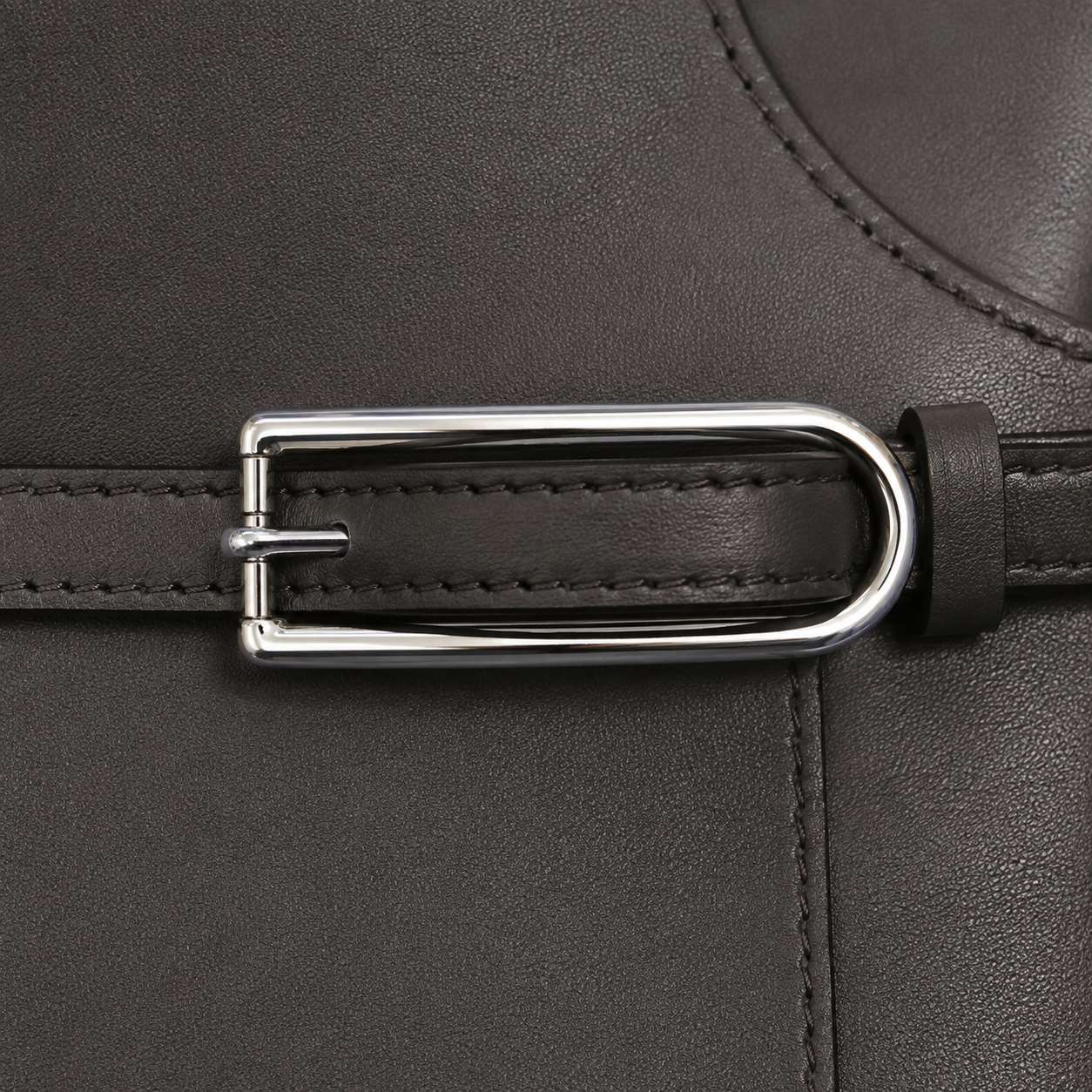 Elongated D-Shaped Pin Buckle