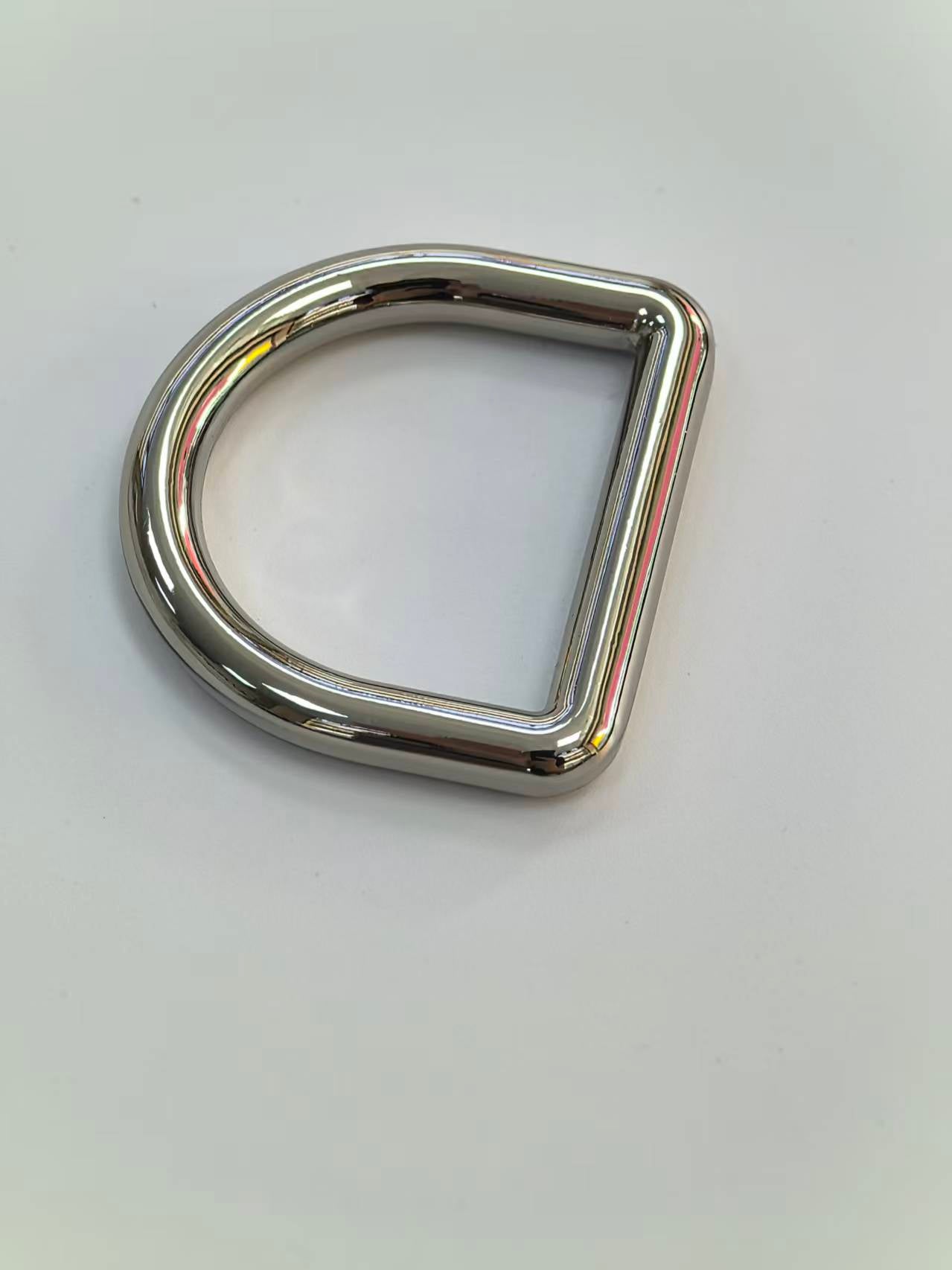 Wide D-Ring