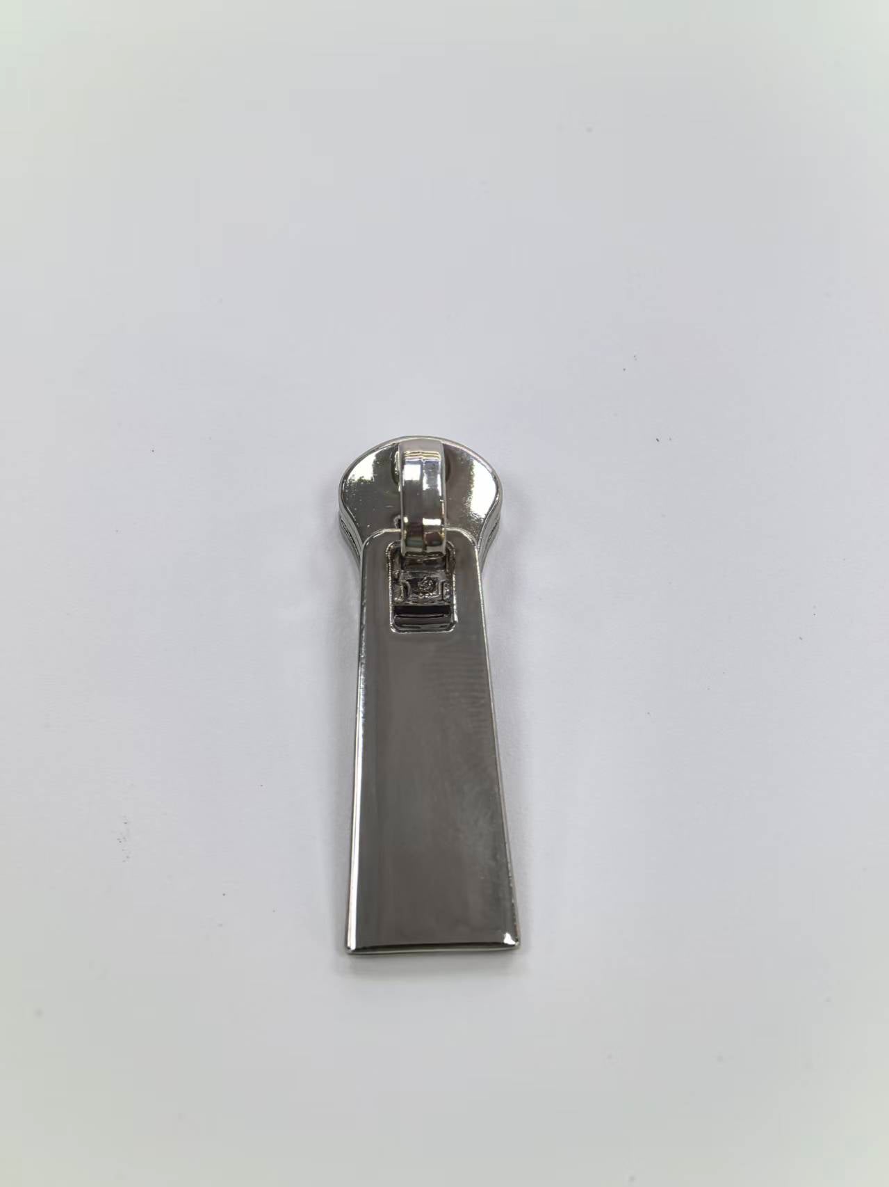 Tapered Metal Zipper Puller
