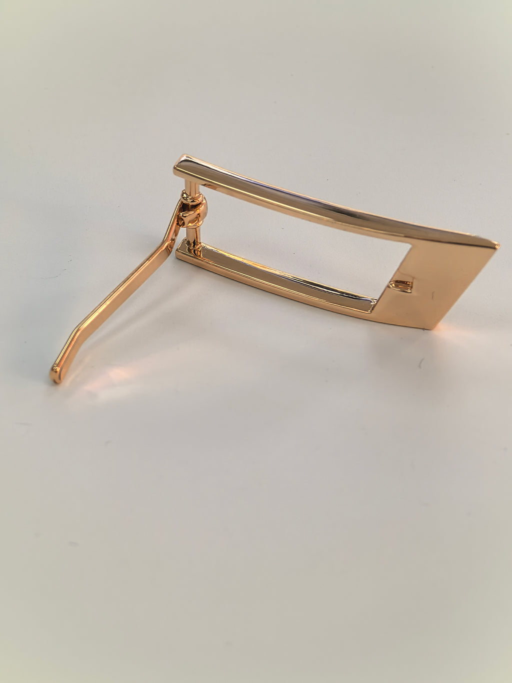 Elongated Trapezoid Pin Buckle